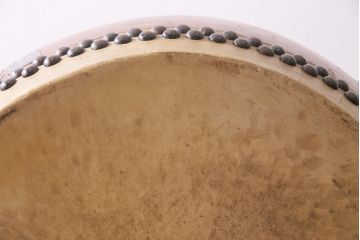 和楽器　昭和15年　宮本卯之助商店　特別上鳴保證　和太鼓　太鼓台・バチ付き(長胴太鼓、大太鼓、宮本卯之助製、約2尺)(R-044782)