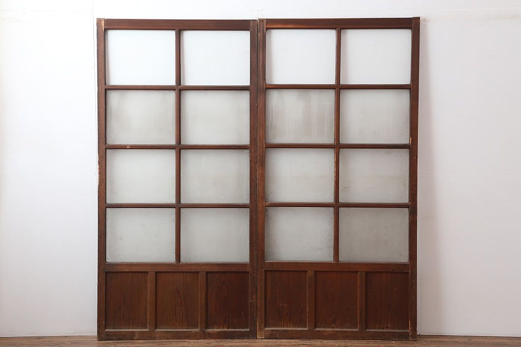アンティーク建具　和製アンティーク　昭和中期　木味が魅力のレトロなガラス戸2枚セット(引き戸、建具)(R-044783)