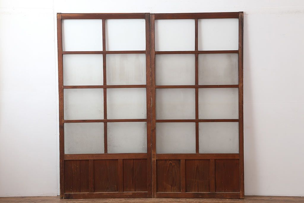 アンティーク建具　和製アンティーク　昭和中期　木味が魅力のレトロなガラス戸2枚セット(引き戸、建具)(R-044783)