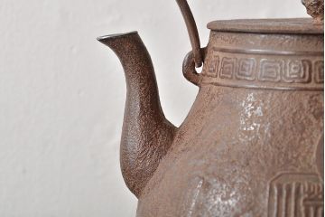 大正〜昭和初期　南部　三岩堂　銀口　鉄瓶(丸に違い鷹の羽紋)(R-044797)