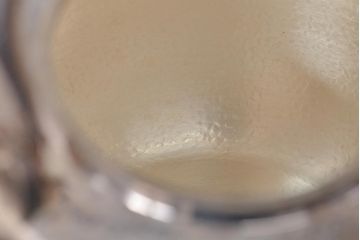 平安　光隆造　槌目打　望月形　銀瓶　約393g(茶道具、純銀、湯沸、共箱)(R-044804)