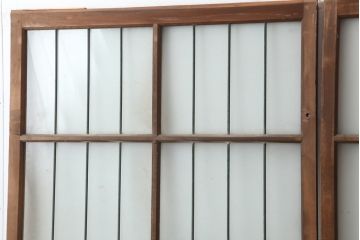 アンティーク建具　和製アンティーク　昭和初期　鉄格子入りが珍しいレトロなガラス戸(引き戸、建具)(R-044805)