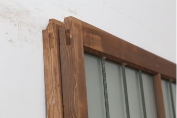 アンティーク建具　和製アンティーク　昭和初期　鉄格子入りが珍しいレトロなガラス戸(引き戸、建具)(R-044805)