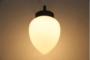 アンティーク照明　昭和初期　蕾のようなシルエットがおしゃれな壁付け照明(ウォールライト、ウォールランプ)(R-044811)