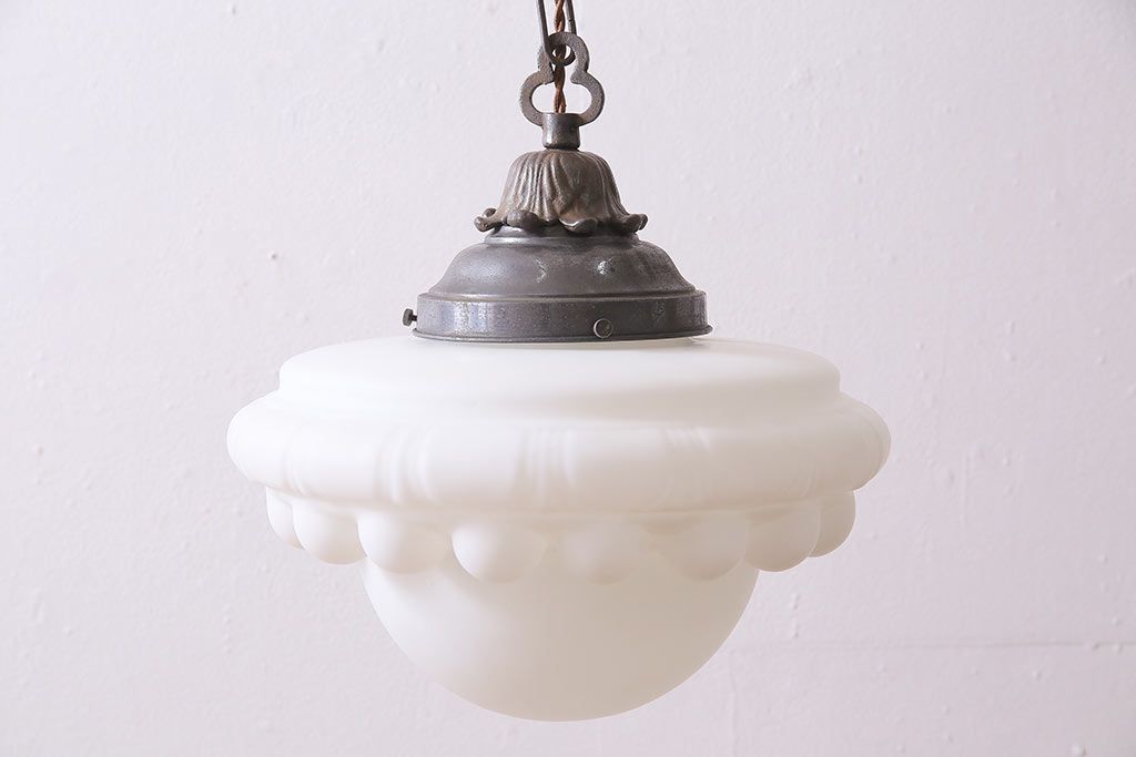 アンティーク照明　大正昭和初期　大正ロマン　モダンなデザインの大振りな天井照明(吊り下げ照明、ペンダントライト)(R-044813)