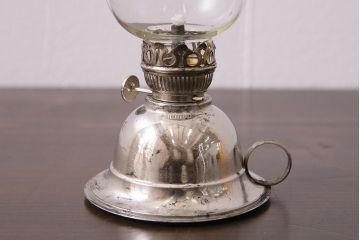 アンティーク雑貨　大正昭和初期　珍しい鉄製タンクの豆ランプ(ミニランプ、オイルランプ)(R-044815)
