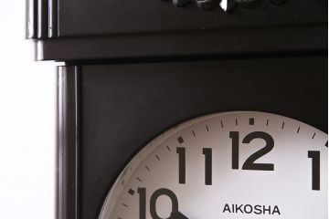 アンティーク時計　昭和中期　AIKOSHA(愛工舎)　ゼンマイ式　アールヌーボー調のデザインが魅力的な宮型掛時計(柱時計、ボンボン時計、振り子時計)(R-044819)