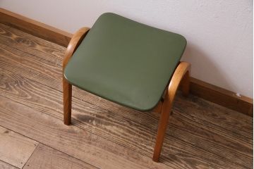 和製ビンテージ　秋田木工　曲木家具　ナチュラルな雰囲気がお洒落なスタッキングスツール(スツール、椅子)(R-044820)