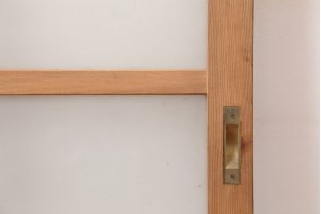 ビンテージ建具　昭和中期　幅の広いシンプルなガラス戸(引き戸)(R-044843)