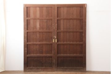 レトロ建具　昭和中期　使いこまれた木が味わい深い板戸2枚セット(引き戸、建具)(R-044844)