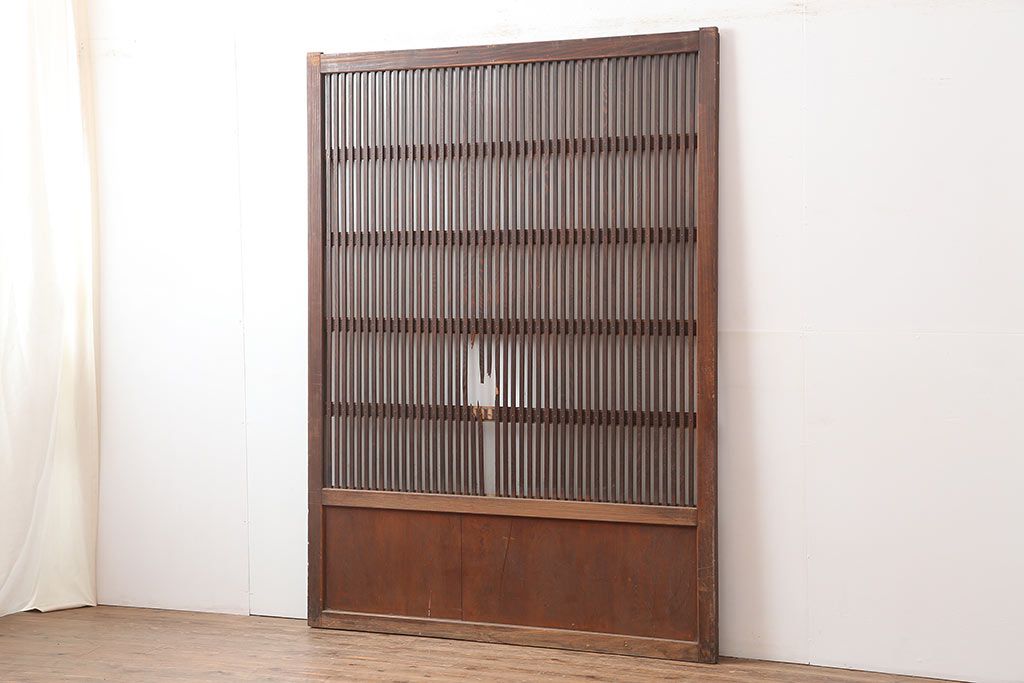 アンティーク建具　和製アンティーク　大正期　幅広サイズが珍しい格子戸　(R-044845)