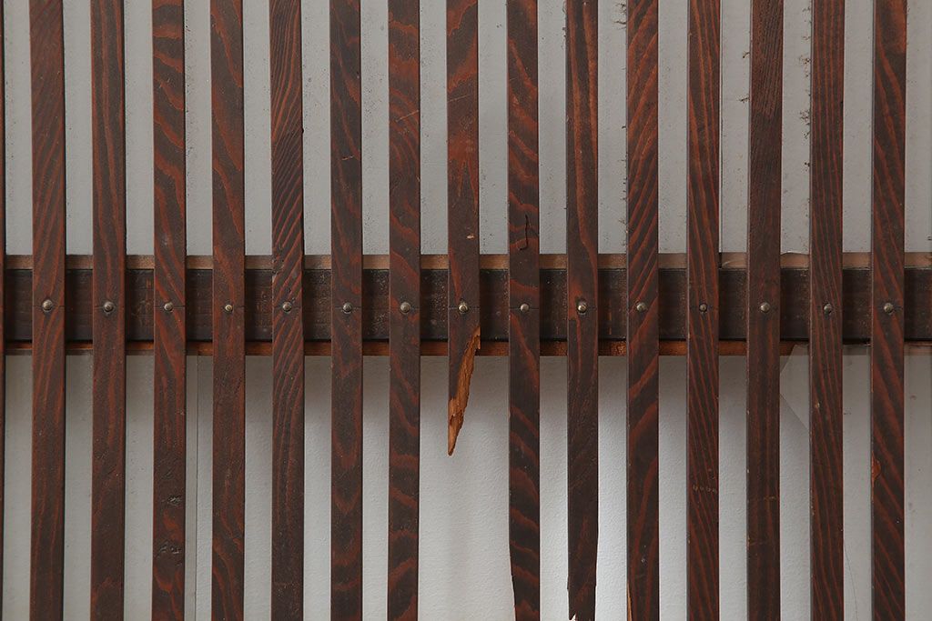 アンティーク建具　和製アンティーク　大正期　幅広サイズが珍しい格子戸　(R-044845)