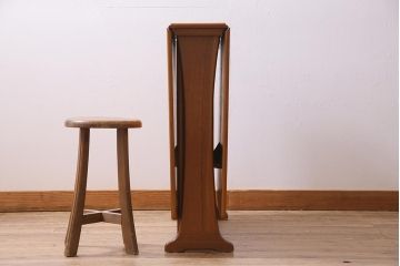ヴィンテージ家具　北欧ビンテージ　チーク材　スタイリッシュなデザインが素敵なバタフライテーブル(ダイニングテーブル)(R-044850)
