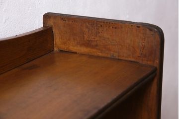 アンティーク家具　昭和レトロ　栓材　楔式　透かしがおしゃれな本棚(飾り棚、シェルフ)(R-044852)