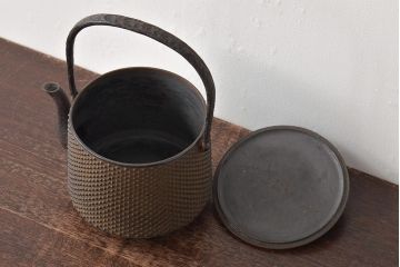 大正〜昭和初期　南部清光堂　霰鉄瓶(茶道具)(R-044861)