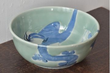 江戸期　古伊万里　染付　呉祥瑞銘　鯉の図　青磁　深皿(深鉢、和食器)(R-044863)