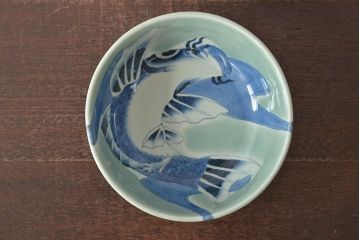 江戸期　古伊万里　染付　呉祥瑞銘　鯉の図　青磁　深皿(深鉢、和食器)(R-044863)