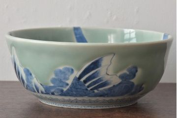 江戸期　古伊万里　染付　呉祥瑞銘　鯉の図　青磁　深皿(深鉢、和食器)(R-044863)