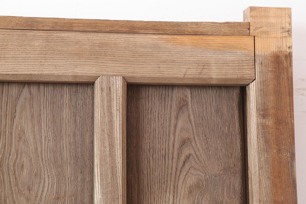 アンティーク建具　和製アンティーク　明治～大正期　総ケヤキ材　木目が味わい深い蔵戸　(R-044870)