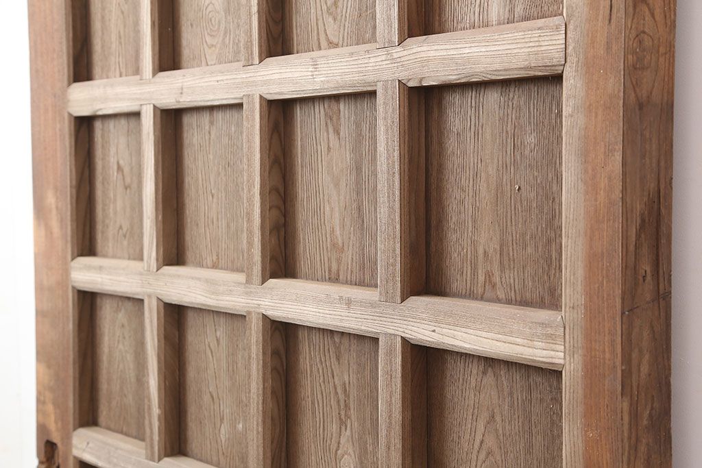 アンティーク建具　和製アンティーク　明治～大正期　総ケヤキ材　木目が味わい深い蔵戸　(R-044870)