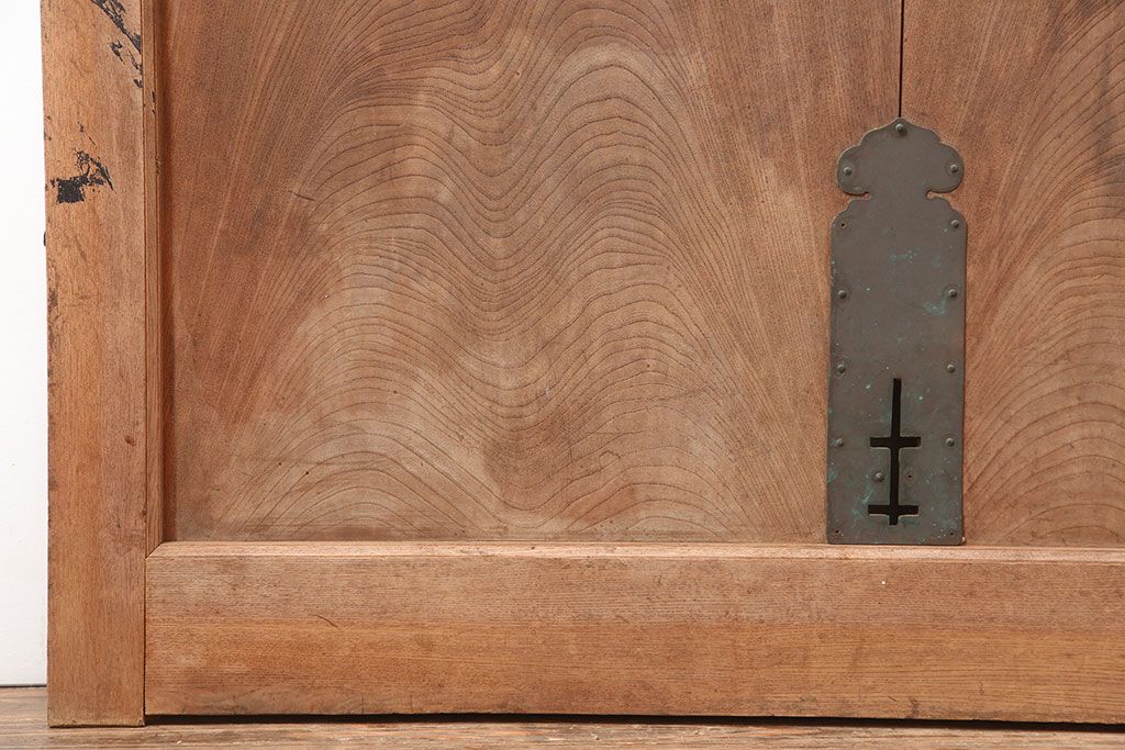 アンティーク家具　和製アンティーク　総ケヤキ材　木味が魅力的な蔵戸(玄関戸、引き戸、建具)(R-044872)