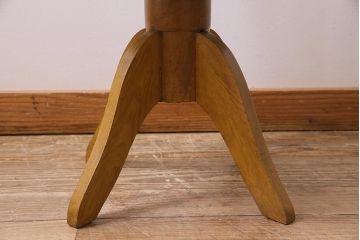アンティーク家具　昭和中期　ナラ材　柔らかな雰囲気でかわいらしいドクターチェア(回転椅子)(R-044876)