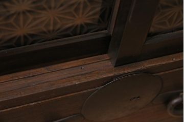 アンティーク家具　明治期　古箪笥リメイク　組子入り　味わい深い風合いが魅力の時代箪笥テレビ台(ローボード、収納棚)(R-044877)