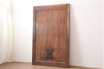 アンティーク建具　明治大正期　総ケヤキ材一枚板　和の雰囲気漂う蔵戸(玄関戸、引き戸、建具)(R-044885)