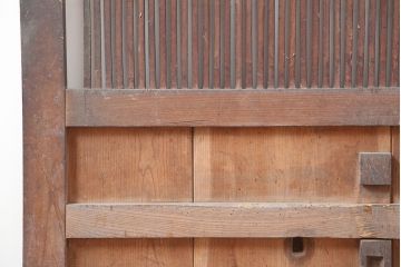 アンティーク建具　明治期　総ケヤキ材　味わい深い雰囲気たっぷりの格子蔵戸(玄関戸、格子戸、引き戸、建具)(R-044888)