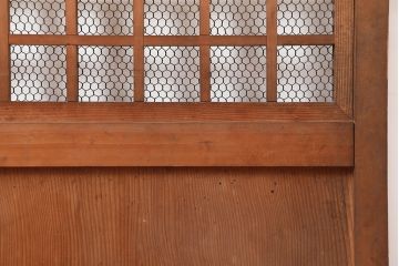 アンティーク建具　明治大正期　総ヒノキ材　亀甲金網　和の風情溢れる格子蔵戸(玄関戸、引き戸、建具)(R-044893)