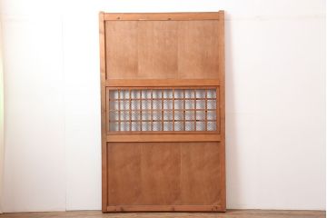 アンティーク建具　明治大正期　総ヒノキ材　亀甲金網　和の風情溢れる格子蔵戸(玄関戸、引き戸、建具)(R-044893)