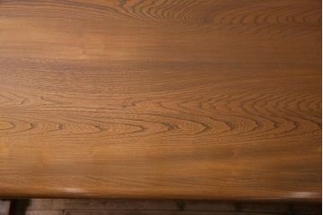 ヴィンテージ家具　イギリスビンテージ　ERCOL(アーコール)　エルム材　クラシカルな印象のダイニングテーブル(リフェクトリーテーブル)(R-044896)