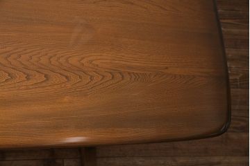 ヴィンテージ家具　イギリスビンテージ　ERCOL(アーコール)　エルム材　クラシカルな印象のダイニングテーブル(リフェクトリーテーブル)(R-044896)