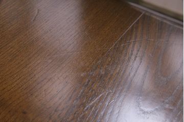 ヴィンテージ家具　イギリスビンテージ　ERCOL(アーコール)　エルム材　クラシカルな印象のダイニングテーブル(リフェクトリーテーブル)(R-044896)