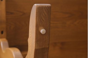 ヴィンテージ家具　イギリスビンテージ　ERCOL(アーコール)　エルム材　クラシカルな印象のダイニングテーブル(リフェクトリーテーブル)(R-044896)