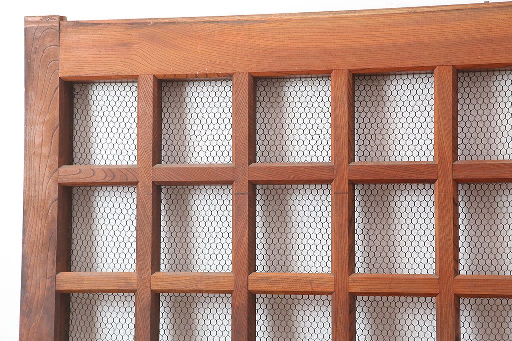 アンティーク建具　明治大正期　総ケヤキ材　重厚な和空間を演出する格子蔵戸(きつね格子、狐格子、建具、玄関戸、格子戸、マス目、升目)(R-044897)