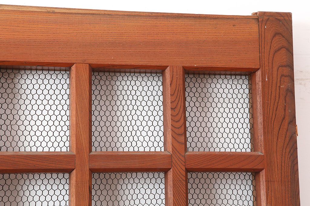 アンティーク建具　明治大正期　総ケヤキ材　重厚な和空間を演出する格子蔵戸(きつね格子、狐格子、建具、玄関戸、格子戸、マス目、升目)(R-044897)