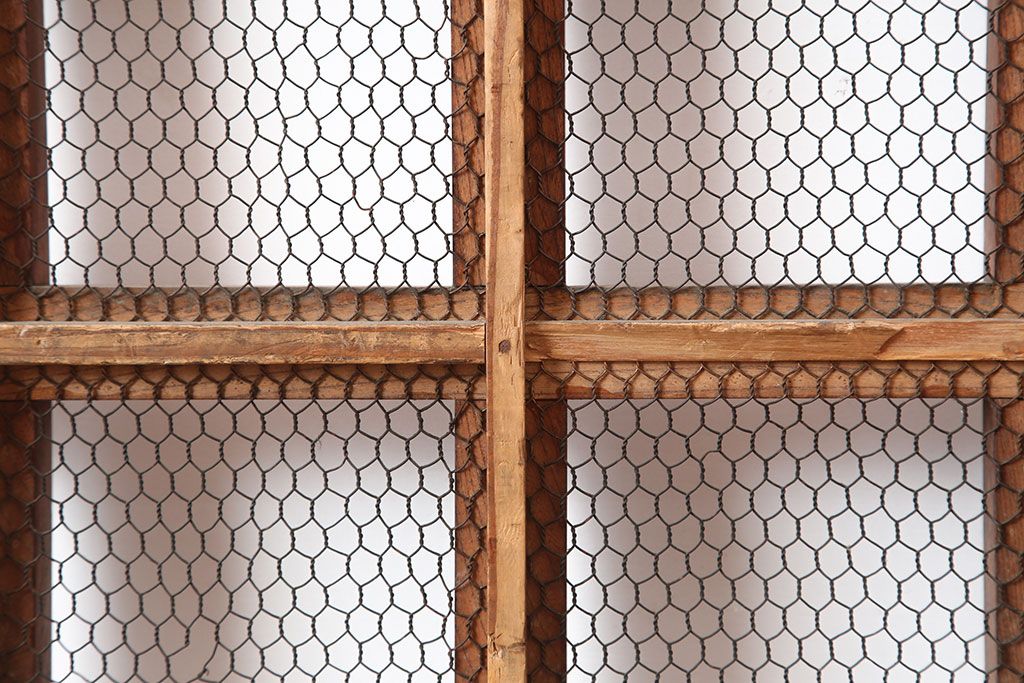 アンティーク建具　明治大正期　総ケヤキ材　重厚な和空間を演出する格子蔵戸(きつね格子、狐格子、建具、玄関戸、格子戸、マス目、升目)(R-044897)