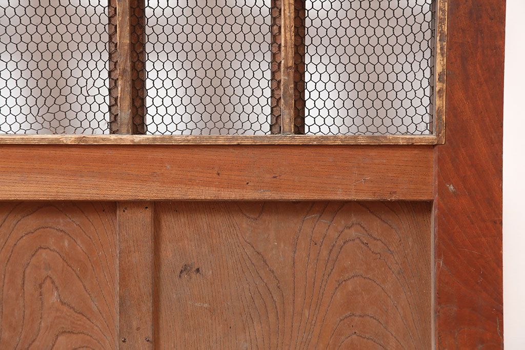 アンティーク建具　明治大正期　総ケヤキ材　重厚な和空間を演出する格子蔵戸(きつね格子、狐格子、建具、玄関戸、格子戸、マス目、升目)(R-044897)