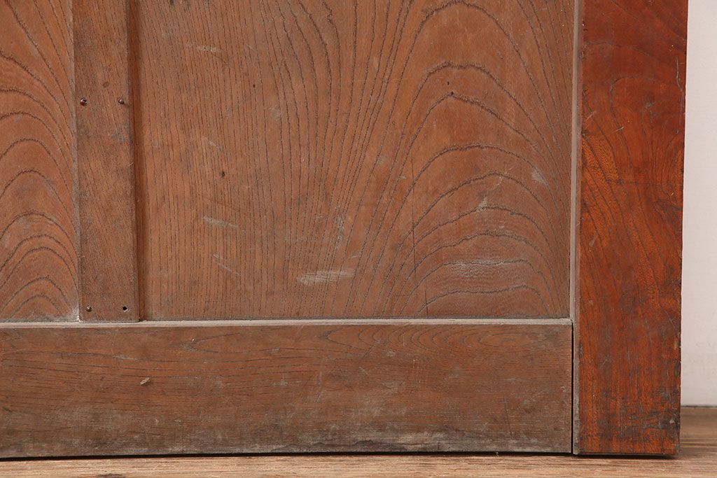 アンティーク建具　明治大正期　総ケヤキ材　重厚な和空間を演出する格子蔵戸(きつね格子、狐格子、建具、玄関戸、格子戸、マス目、升目)(R-044897)