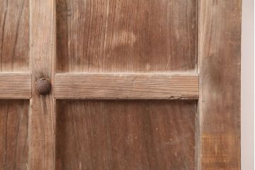 アンティーク建具　大正昭和初期　ヒノキ材　升目格子が目を惹く蔵戸(玄関戸、引き戸、建具)(R-044898)
