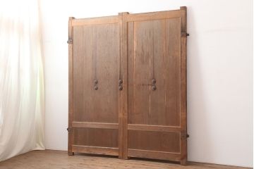 アンティーク建具　ヒノキ材　昭和初期　味わいのある風合いの門扉一対(蔵戸、建具、玄関戸)(R-044900)