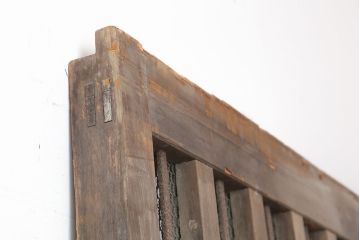 アンティーク建具　明治期　ヒノキ材製の古いくぐり戸(蔵戸、建具、玄関戸)(R-044901)