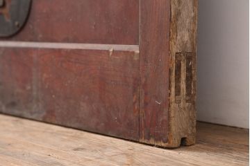 アンティーク建具　明治期　巾着金具　総ケヤキ材　堅牢な佇まいの格子蔵戸(建具、玄関戸)(R-044902)