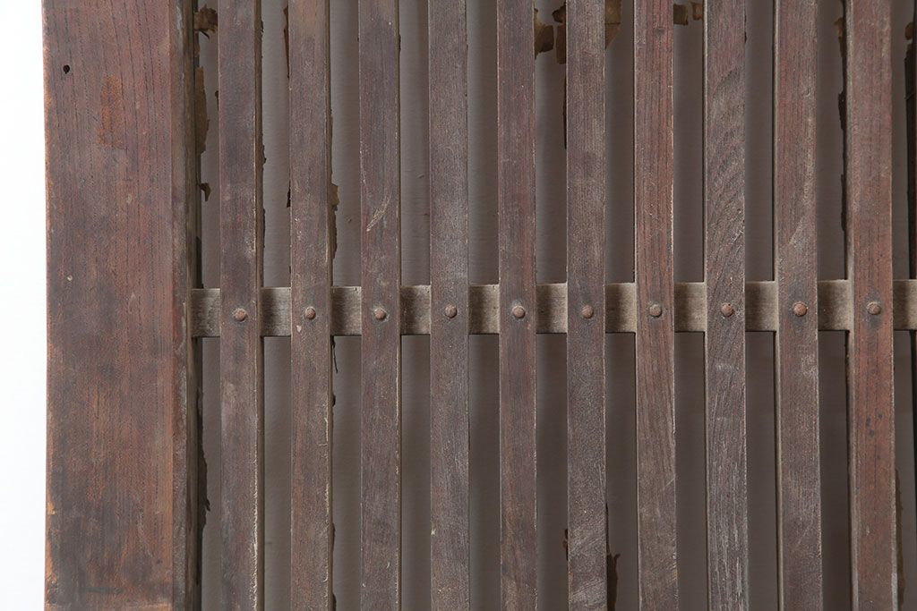 アンティーク建具　明治～大正期　総ケヤキ材　重厚感漂う格子蔵戸　(R-044903)