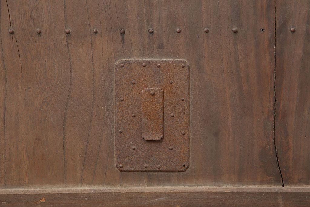 アンティーク建具　明治～大正期　総ケヤキ材　重厚感漂う格子蔵戸　(R-044903)