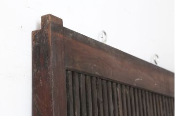 アンティーク建具　明治～大正期　総ケヤキ材　重厚感漂う格子蔵戸　(R-044903)