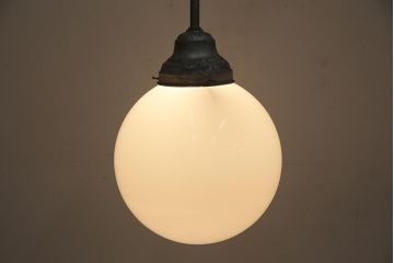 ビンテージ照明　シャビーな風合いが魅力の大きな天井照明(吊り下げ照明、ペンダントライト)(R-044904)