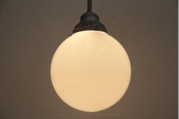 ビンテージ照明　シャビーな風合いが魅力の大きな天井照明(吊り下げ照明、ペンダントライト)(R-044904)