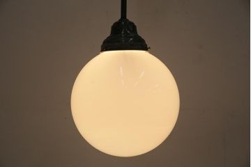 ビンテージ照明　シャビーな風合いが魅力の大きな天井照明(吊り下げ照明、ペンダントライト)(R-044905)